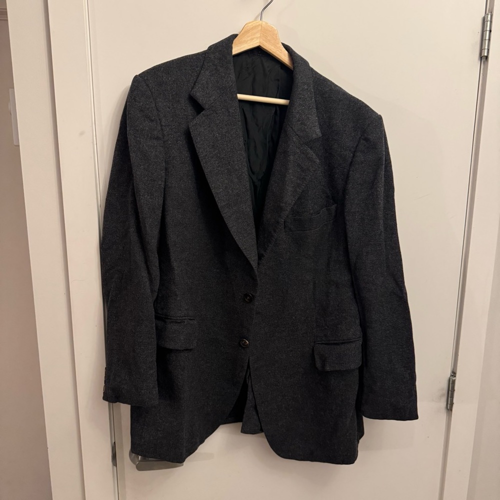 Burberry Grey Sport Coat with Notched Lapels